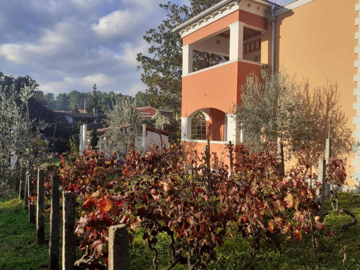 Apartments Rolovina Τίβατ Εξωτερικό φωτογραφία