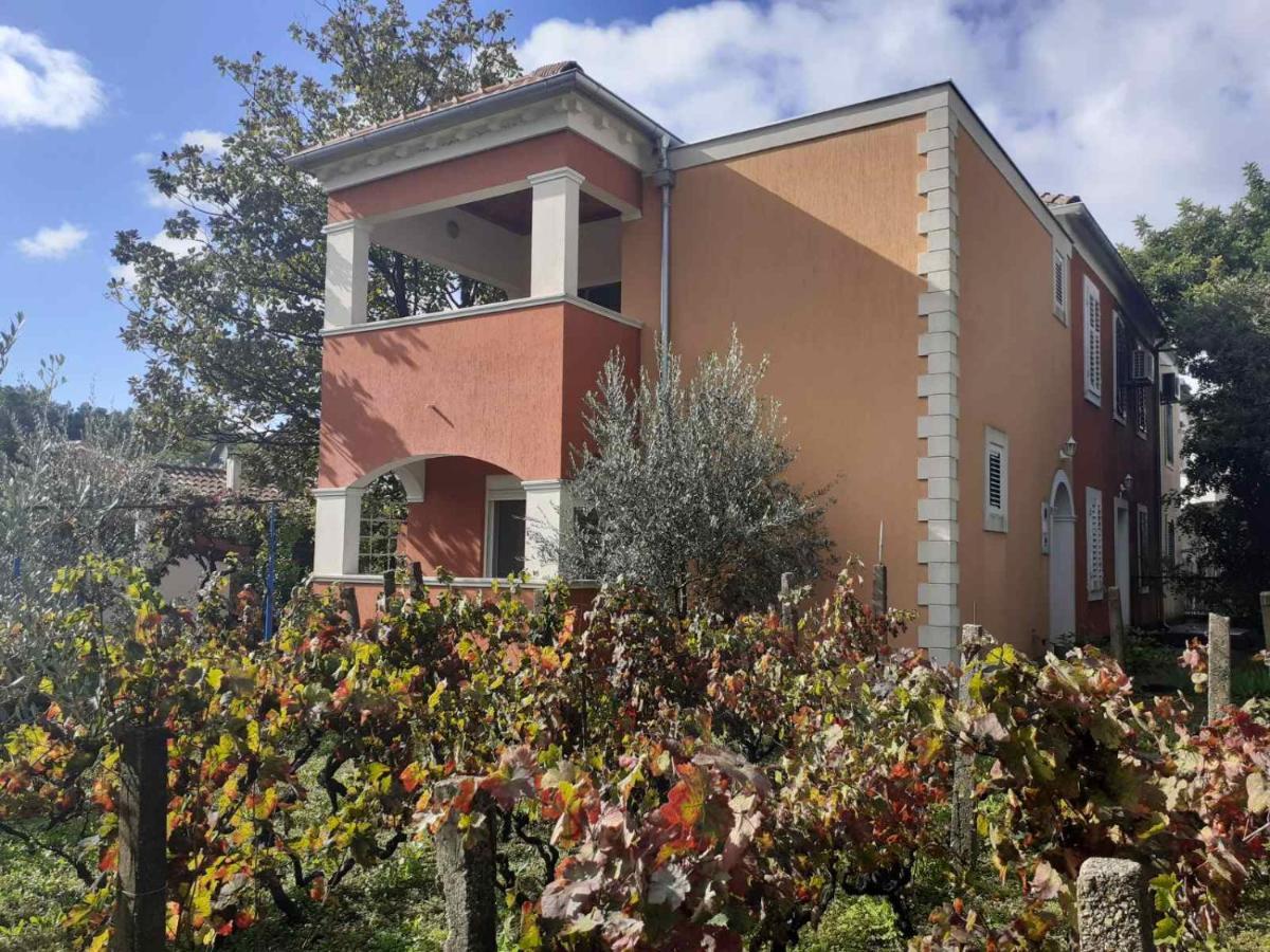 Apartments Rolovina Τίβατ Εξωτερικό φωτογραφία