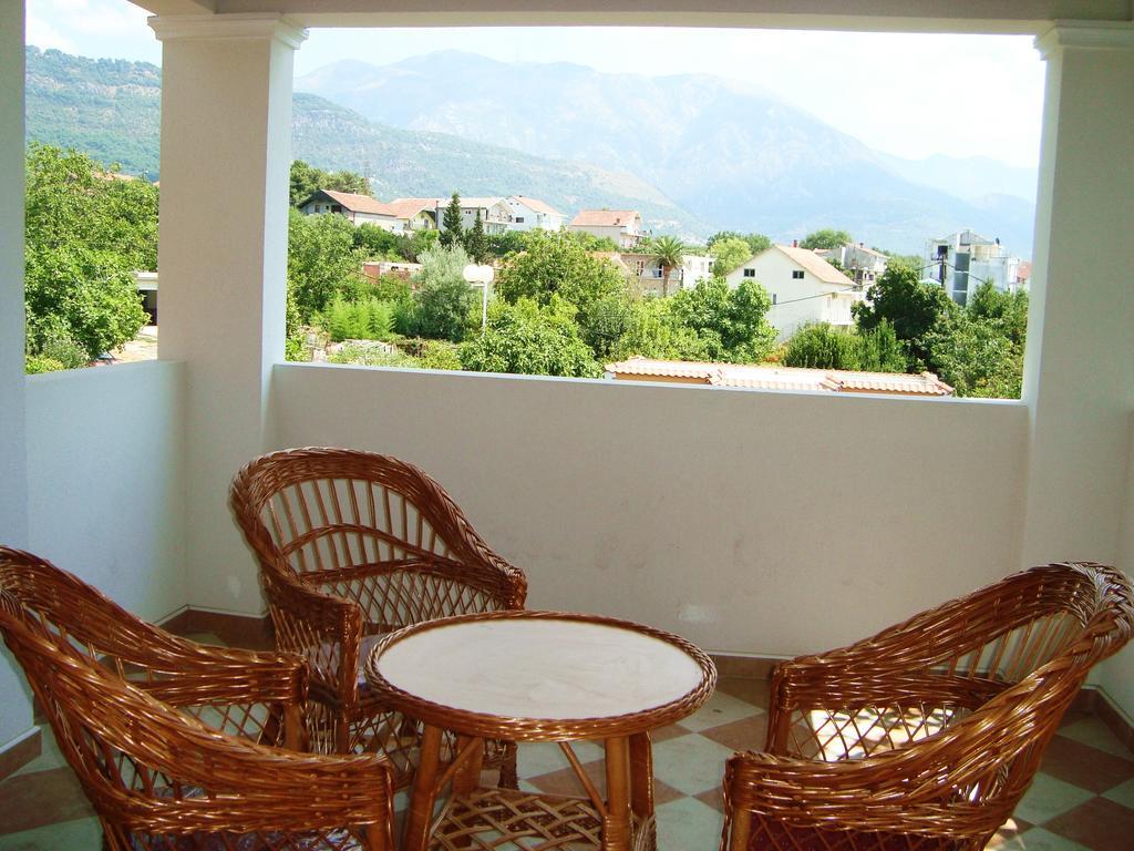 Apartments Rolovina Τίβατ Δωμάτιο φωτογραφία