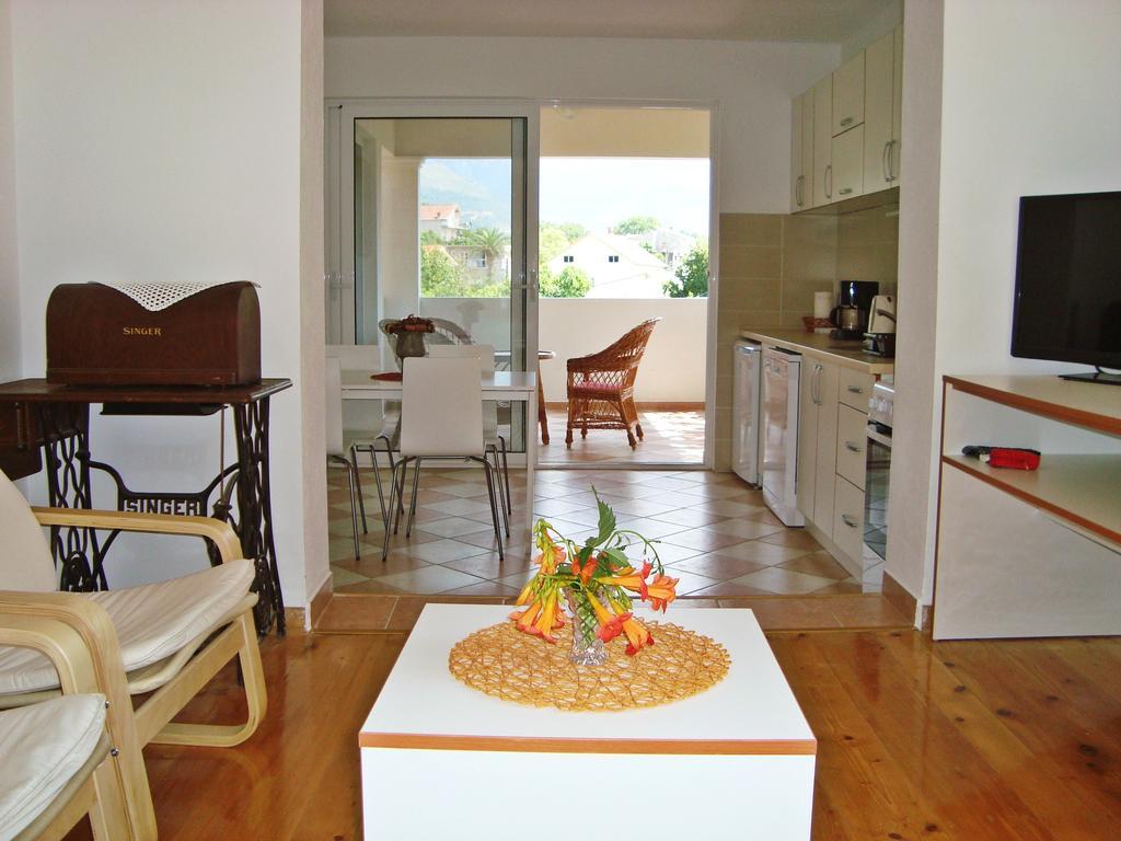 Apartments Rolovina Τίβατ Δωμάτιο φωτογραφία