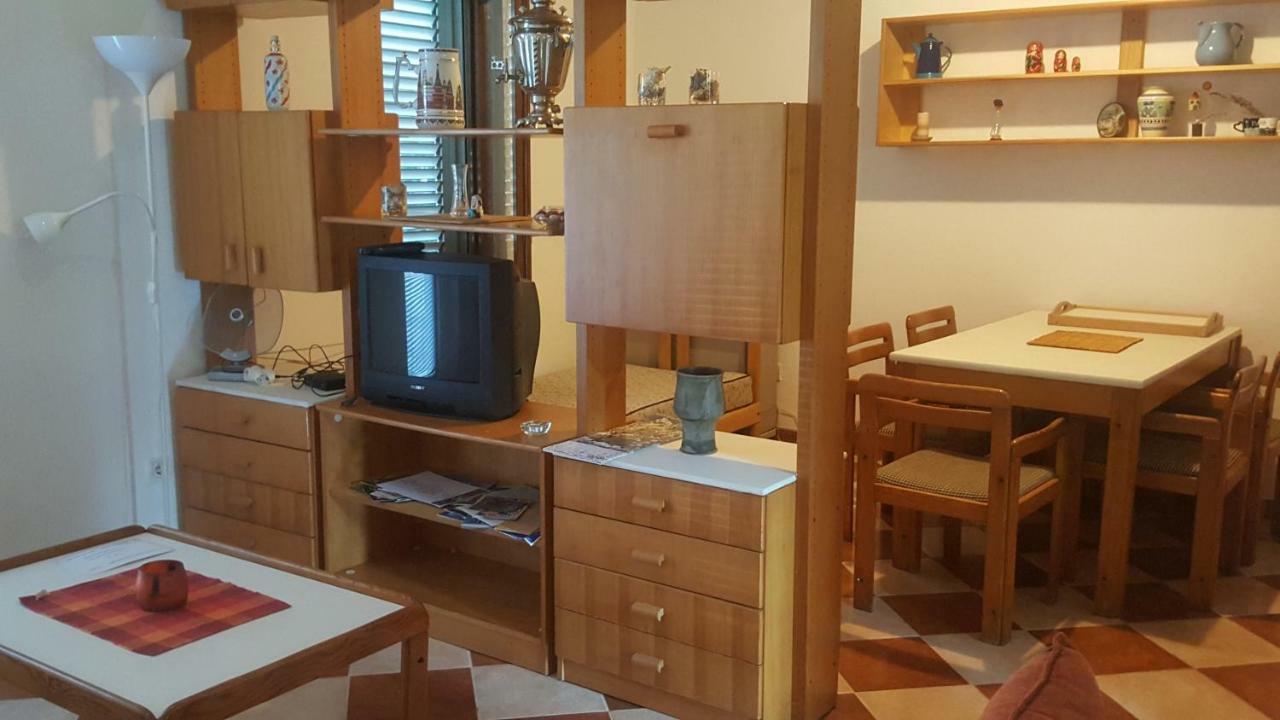 Apartments Rolovina Τίβατ Δωμάτιο φωτογραφία