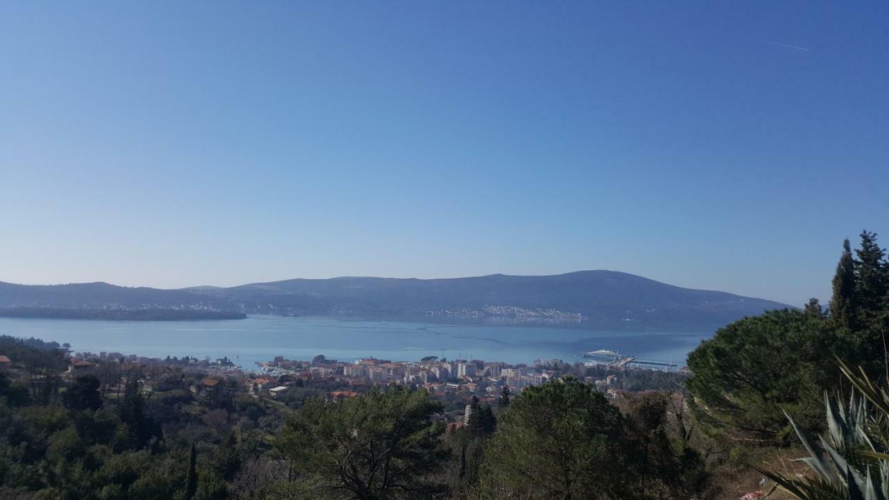 Apartments Rolovina Τίβατ Εξωτερικό φωτογραφία